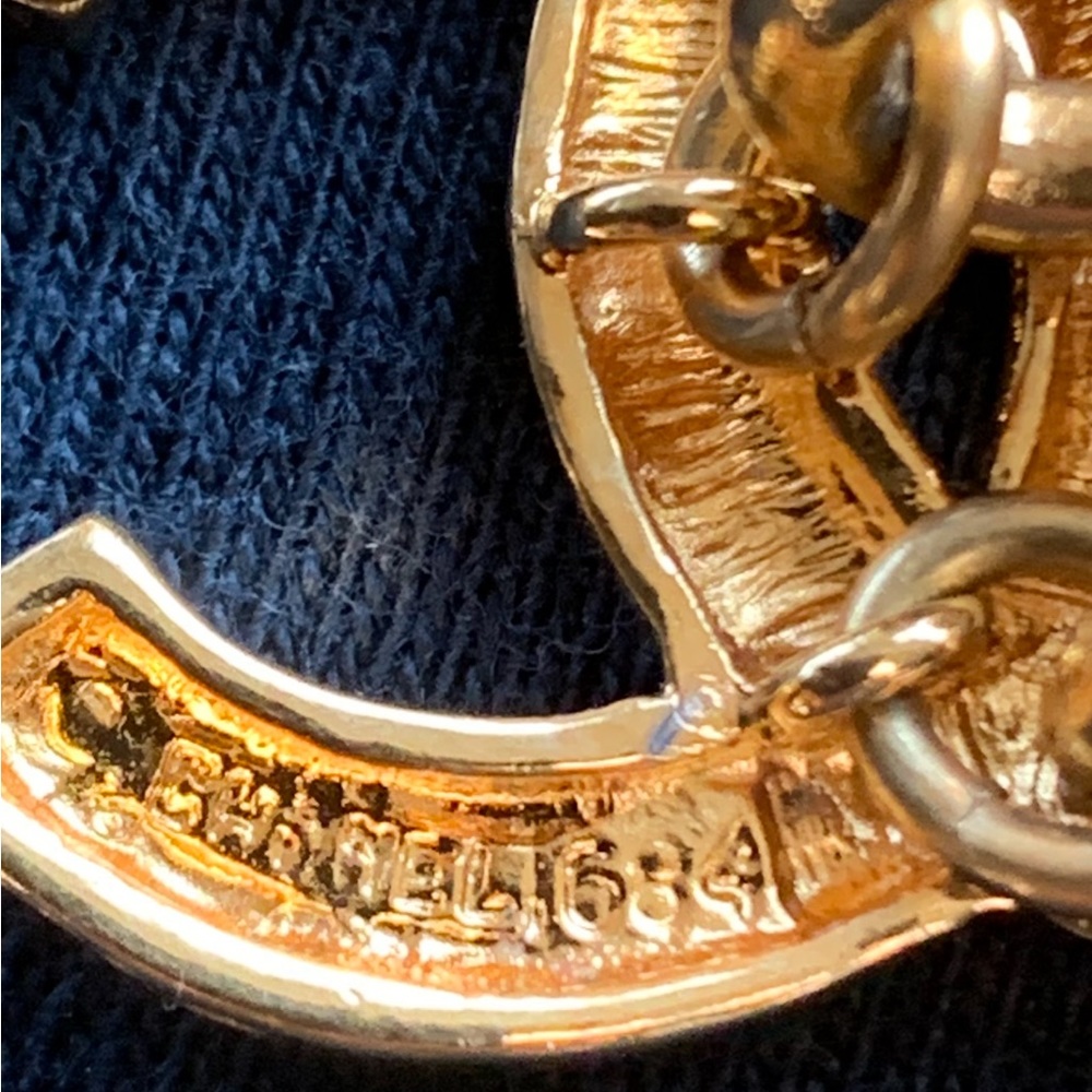 CHANEL 💛 Vintage RARE Gold Tone Chunky CC Logo 5 Chain Link Belt Necklace  🖤 - Picture 5 of 12